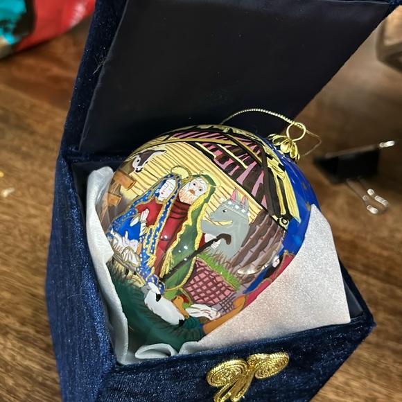VTG '03 Li Bien Hand painted Glass Nativity Ornament Manger Scene Baby Jesus - Picture 1 of 2